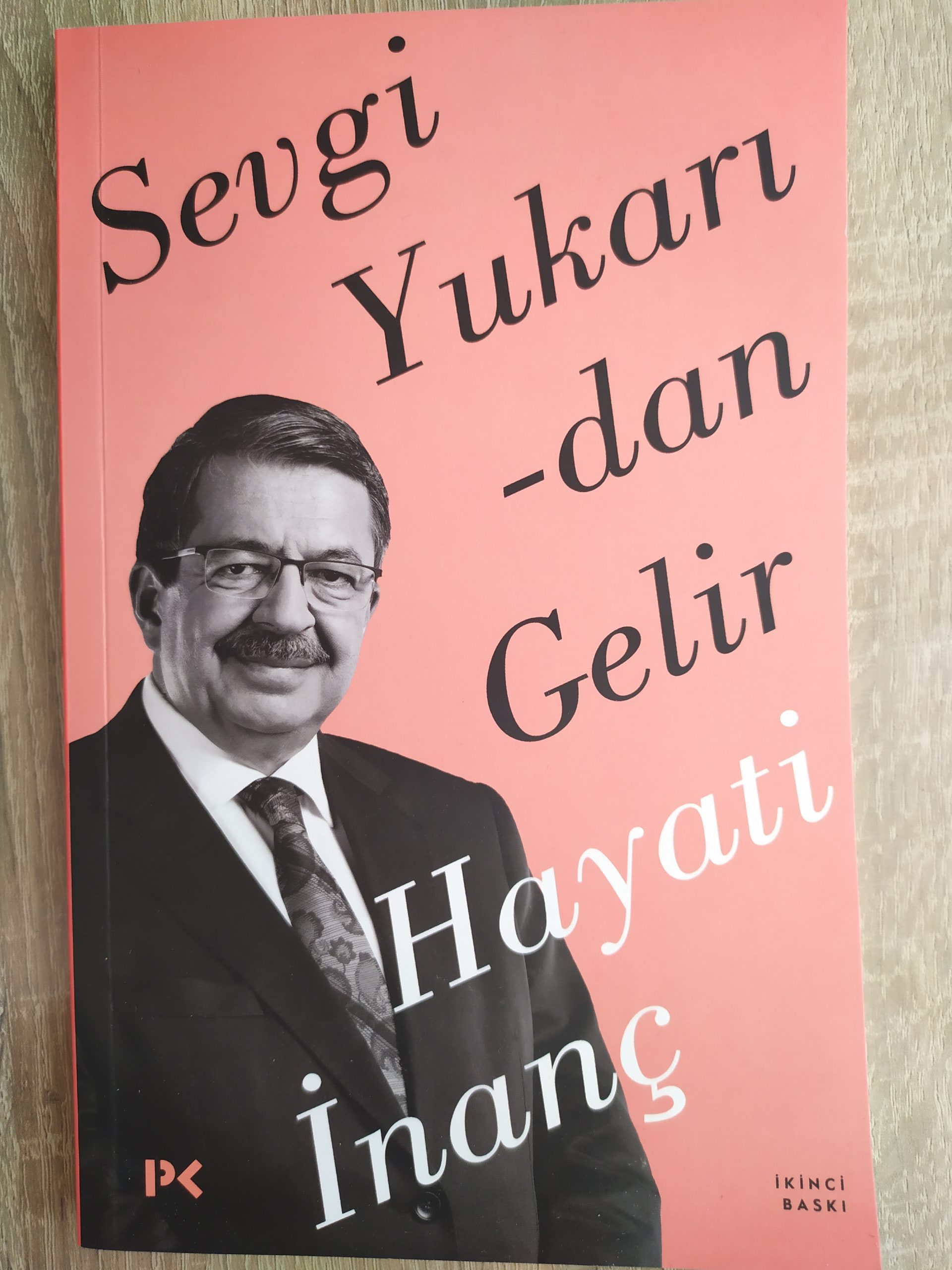 Sevgi Yukarıdan Gelir